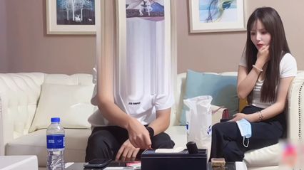 小飞探花 - 高端约啪极品网红脸女神，巨乳好身材 口交技术纯熟，只想好好抽插爆草这个小美人 - 18j.tv