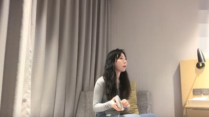 小宝探花 重金约操高端外围，极品白虎一线天 御姐丝袜高跟大长腿 舌吻调情花式姿势抽插骚逼 - 18j.tv